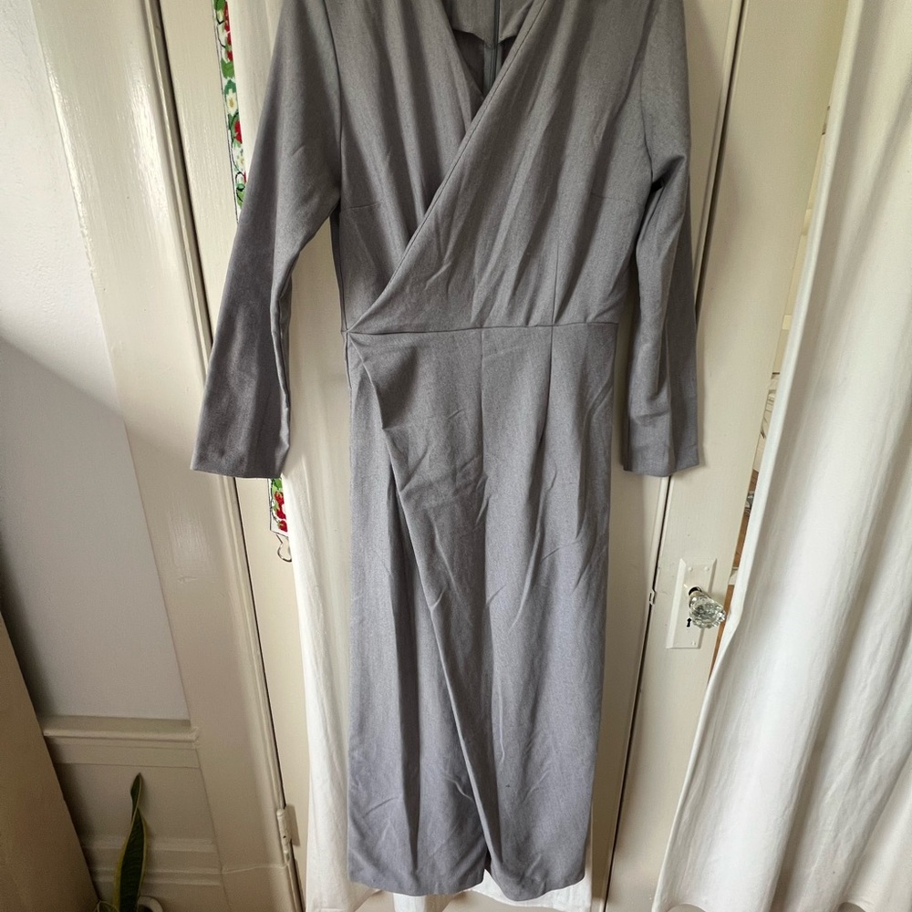 Gray V-Neck Long Sleeve Jumpsuit